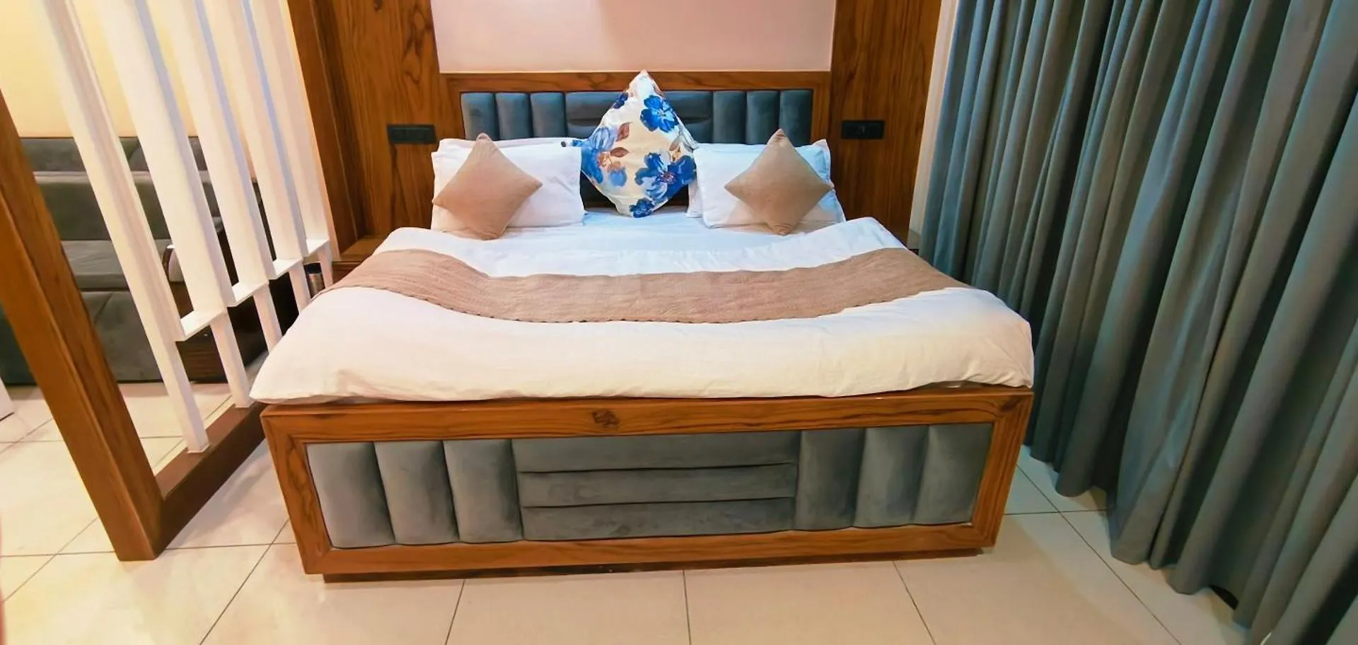 The Cerro Ricco 2 Hotel Zirakpur